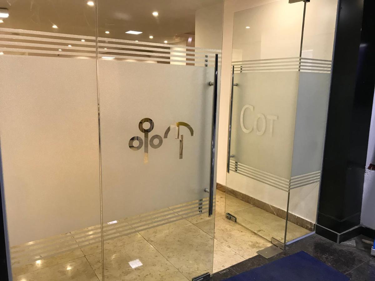 Cot Hotel Аддис-Абеба Екстер'єр фото